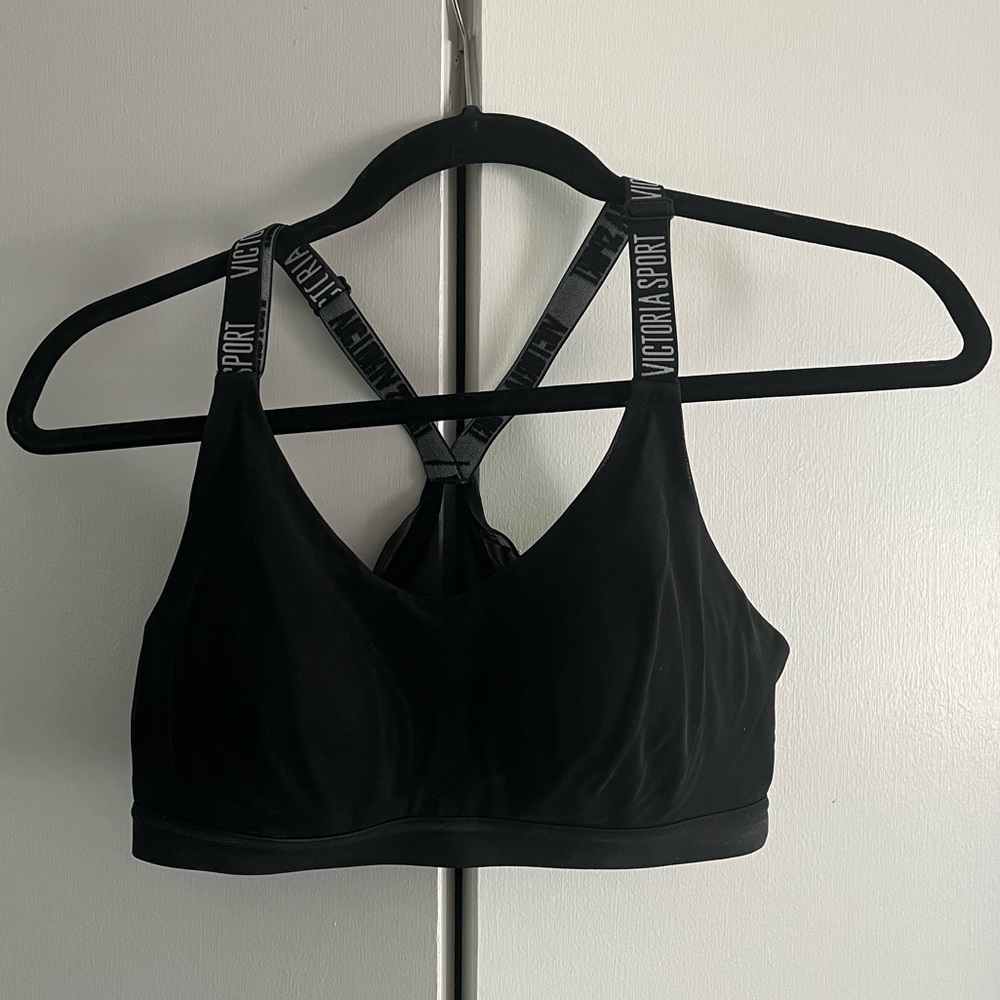 Victoria’s Secret Incredible Lightweight Sports Bra